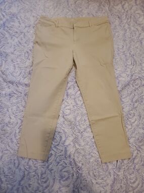 Old Navy Khaki Cropped Dress Pants